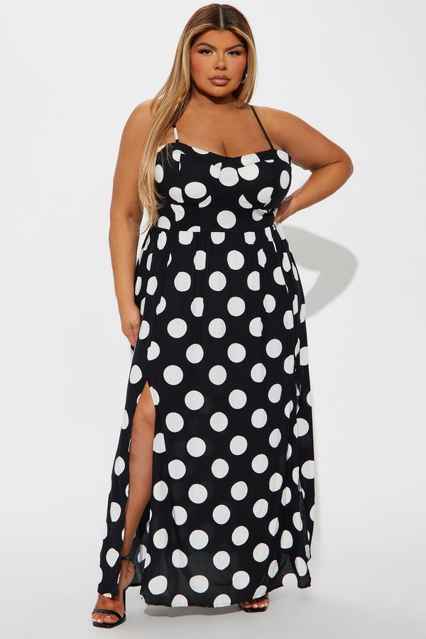 Déesse d'Été: Maxi Strapless Dress, Elegance and Comfort